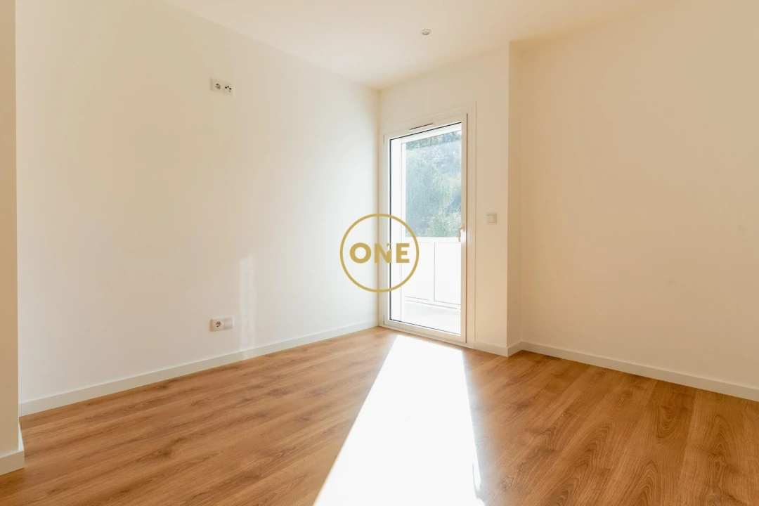 Apartamento T2 para Venda em Sé Nova, Santa Cruz, Almedina e São Bartolomeu Foto 9