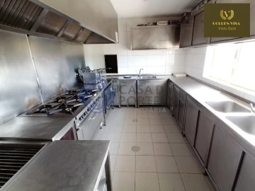 Negócio para Arrendamento em Arcozelo