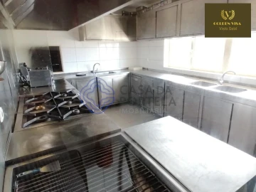 Negócio para Arrendamento em Arcozelo