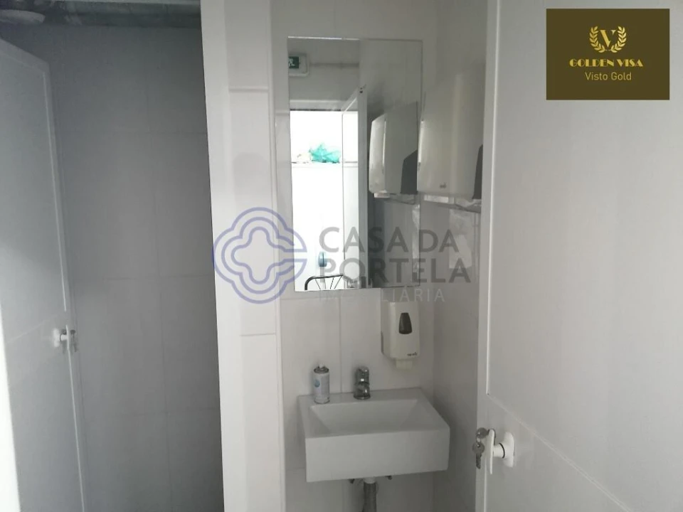 Negócio para Arrendamento em Arcozelo Foto 19