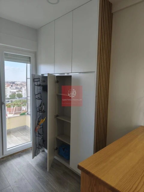 Apartamento T1 para Venda em Alfragide