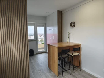 Apartamento T1 para Venda em Alfragide