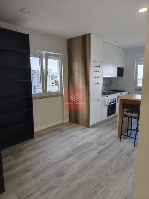 Apartamento T1 para Venda em Alfragide