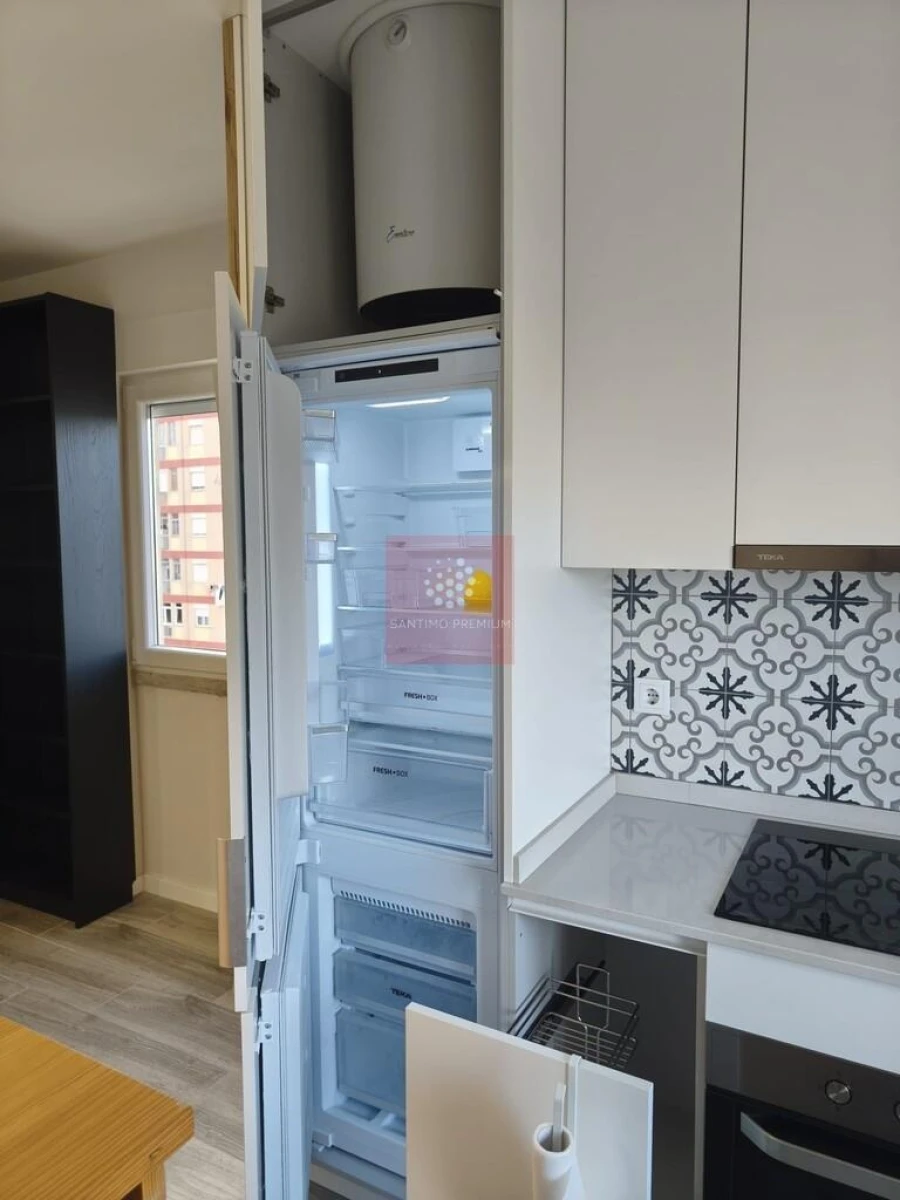 Apartamento T1 para Venda em Alfragide Foto 8