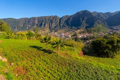 Terreno para Venda em São Vicente