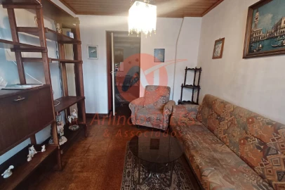 Moradia T2 para Venda em Velas (São Jorge)