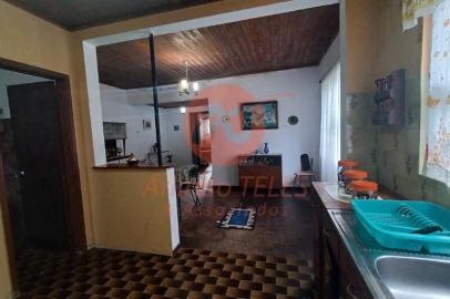 Moradia T2 para Venda em Velas (São Jorge)