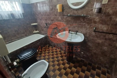 Moradia T2 para Venda em Velas (São Jorge)