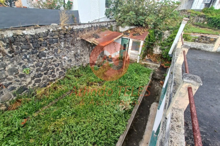 Moradia T2 para Venda em Velas (São Jorge) Foto 25