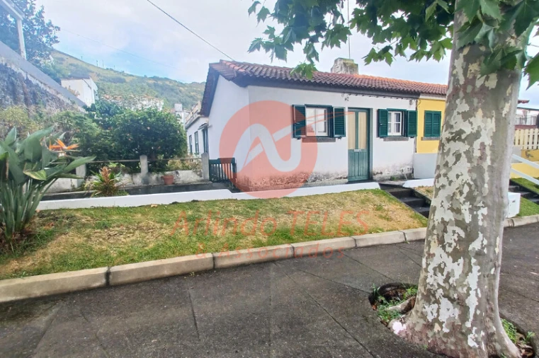 Moradia T2 para Venda em Velas (São Jorge)