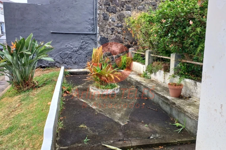 Moradia T2 para Venda em Velas (São Jorge) Foto 29