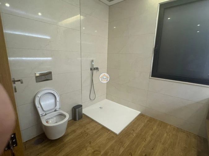 Moradia T4 para Venda em Carapeços Foto 27