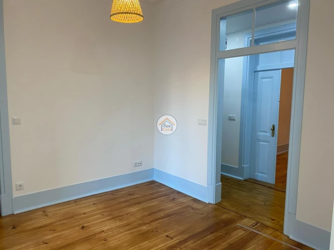 Apartamento T2 para Venda em Arroios Foto 3