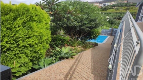 Moradia T3 para Venda em Arco da Calheta