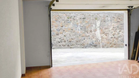 Moradia para Venda em Arco da Calheta