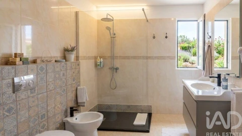 Moradia para Venda em Arco da Calheta