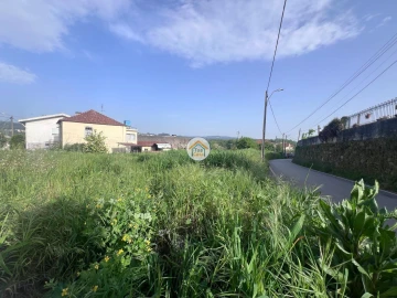 Terreno para Venda em Fiães
