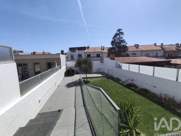 Moradia T3 para Venda em Perafita, Lavra e Santa Cruz do Bispo