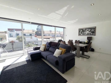 Moradia T3 para Venda em Perafita, Lavra e Santa Cruz do Bispo