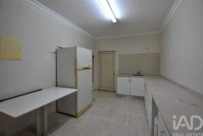 Moradia T4 para Venda em Albufeira e Olhos de Água