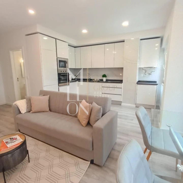 Apartamento T3 para Venda em Benfica Foto 2
