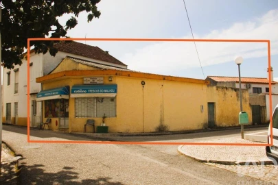 Loja para Venda em Malhou, Louriceira e Espinheiro