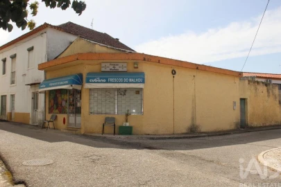 Loja para Venda em Malhou, Louriceira e Espinheiro