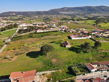 Moradia T2 para Venda em Lamas e Cercal