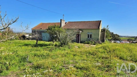 Moradia T2 para Venda em Lamas e Cercal