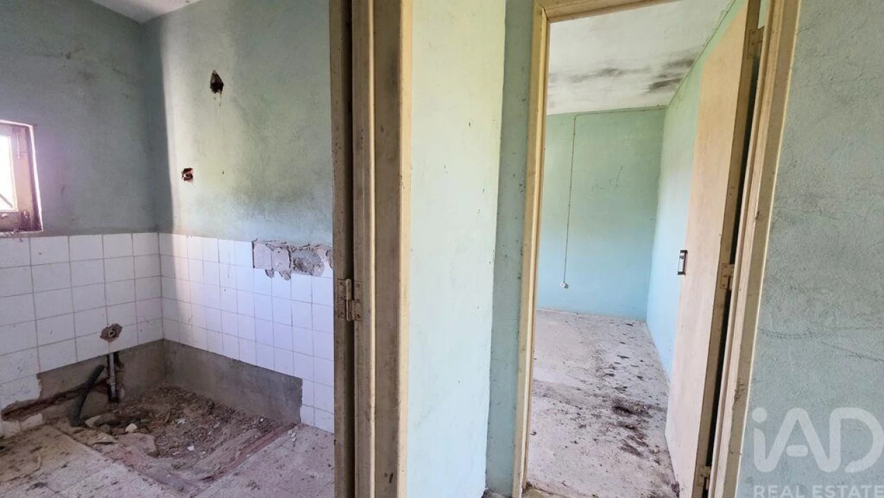 Moradia T2 para Venda em Lamas e Cercal Foto 11