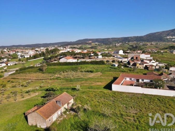 Moradia T2 para Venda em Lamas e Cercal Foto 5