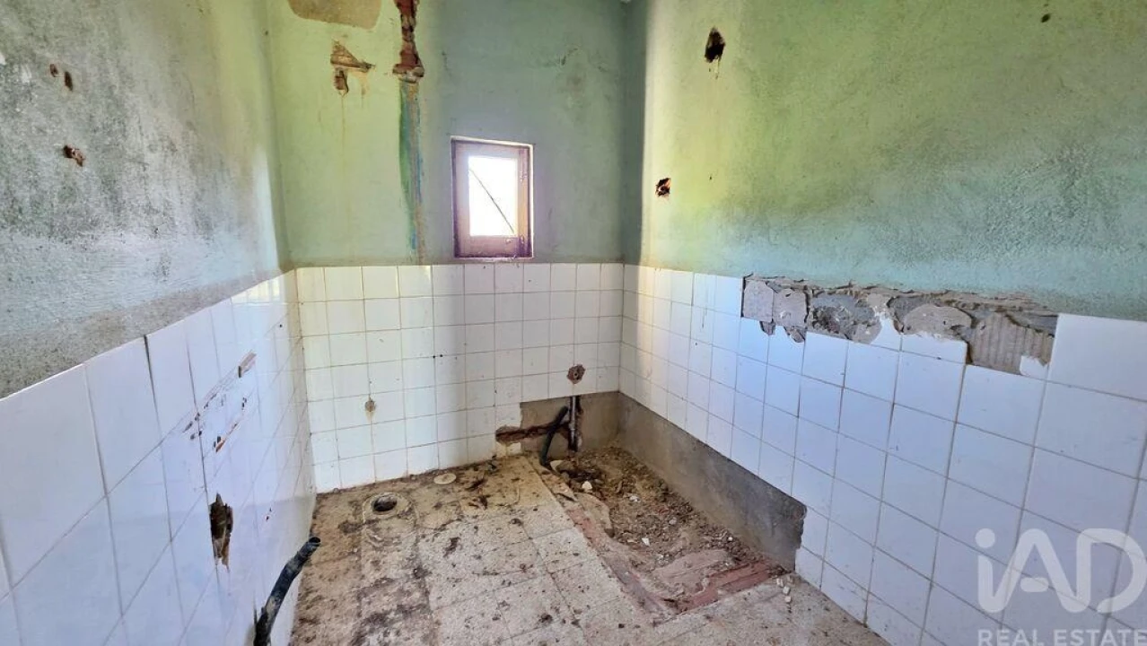 Moradia T2 para Venda em Lamas e Cercal Foto 14