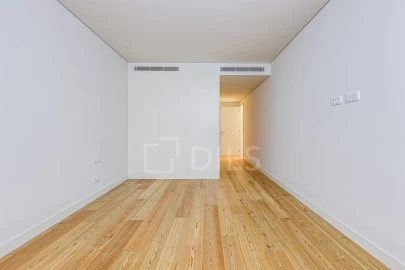 Apartamento T4 para Venda em Santo António