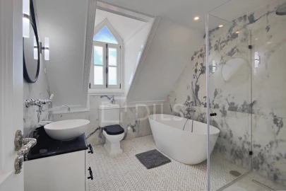 Moradia T4 para Venda em Santa Maria e São Miguel, São Martinho, São Pedro Penaferrim