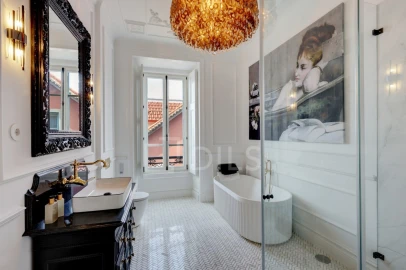 Moradia T4 para Venda em Santa Maria e São Miguel, São Martinho, São Pedro Penaferrim