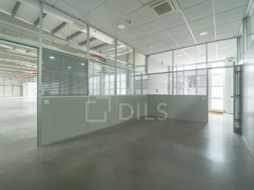 Armazém para Arrendamento em Cidade da Maia