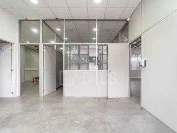 Armazém para Arrendamento em Cidade da Maia