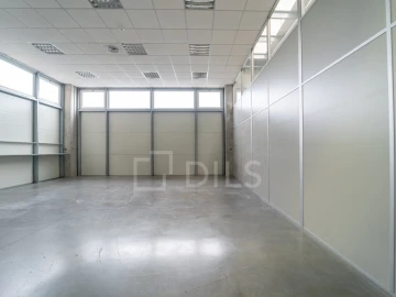 Armazém para Arrendamento em Cidade da Maia