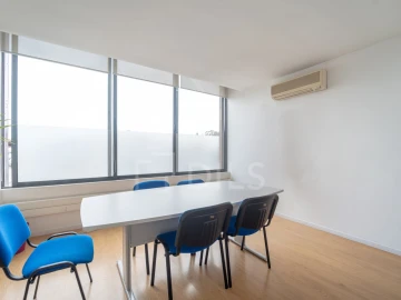 Escritório para Arrendamento em Cidade da Maia