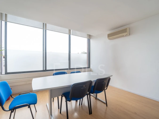 Escritório para Arrendamento em Cidade da Maia Foto 10