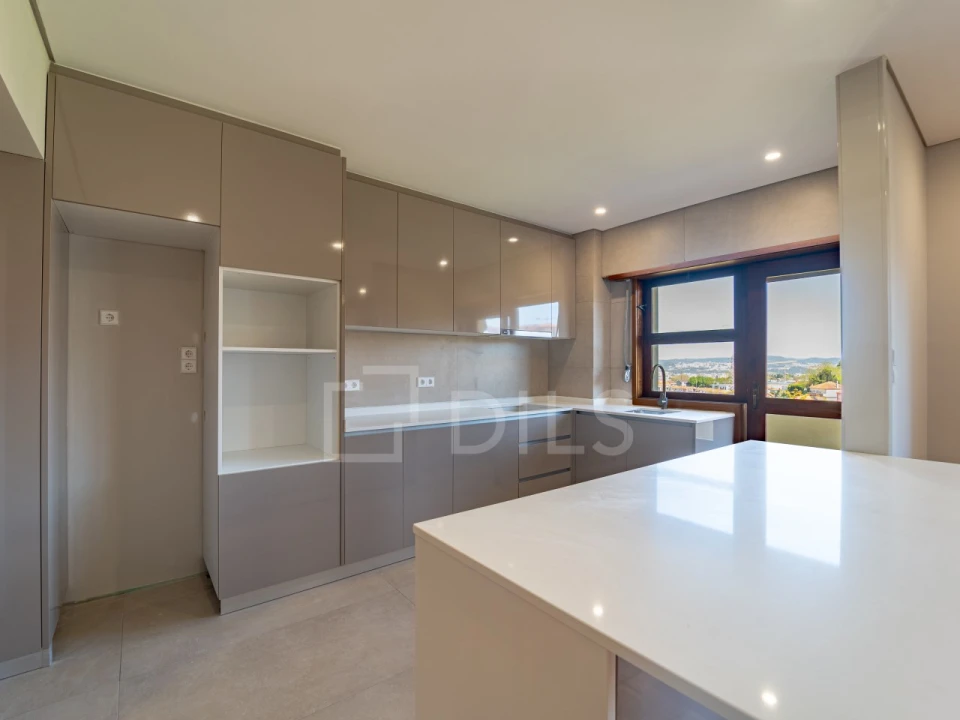 Apartamento T4 para Venda em Mafamude e Vilar do Paraíso Foto 19