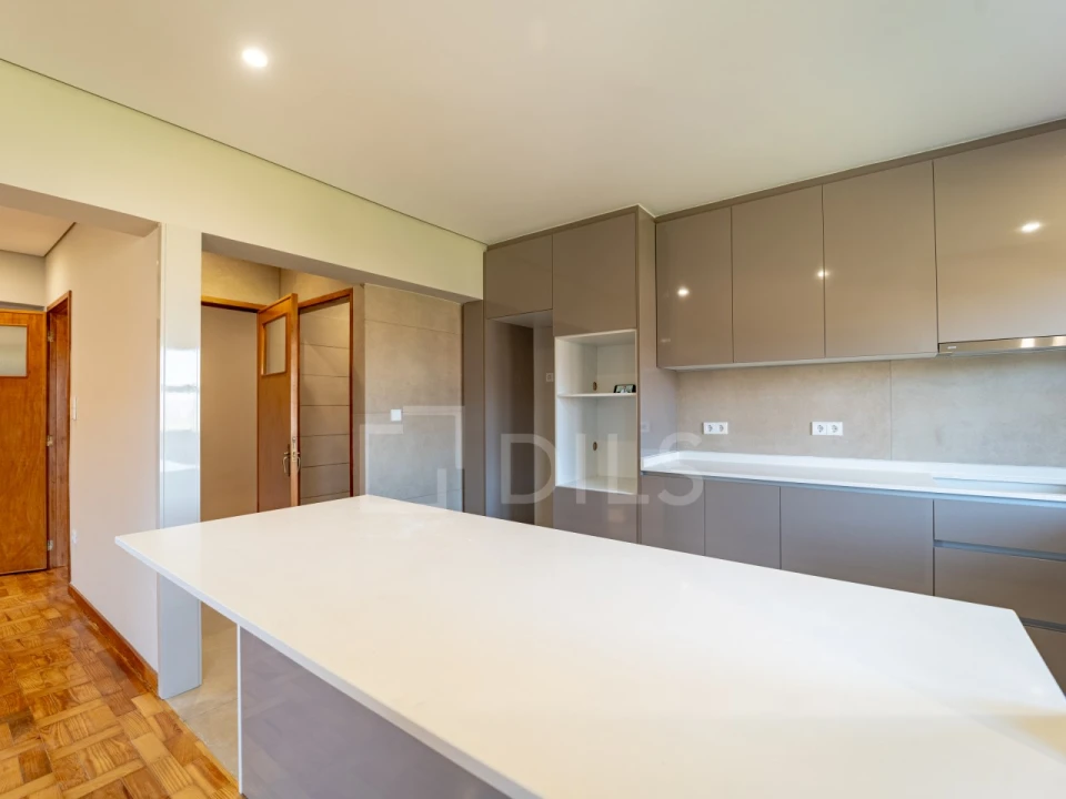 Apartamento T4 para Venda em Mafamude e Vilar do Paraíso Foto 20
