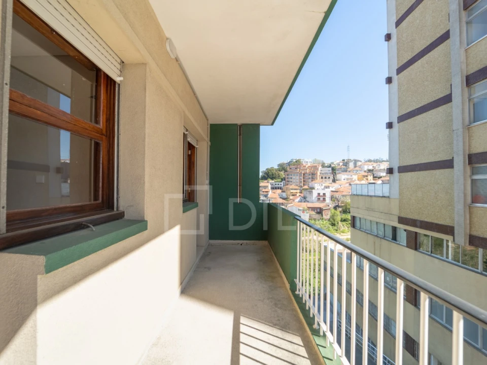 Apartamento T4 para Venda em Mafamude e Vilar do Paraíso Foto 36