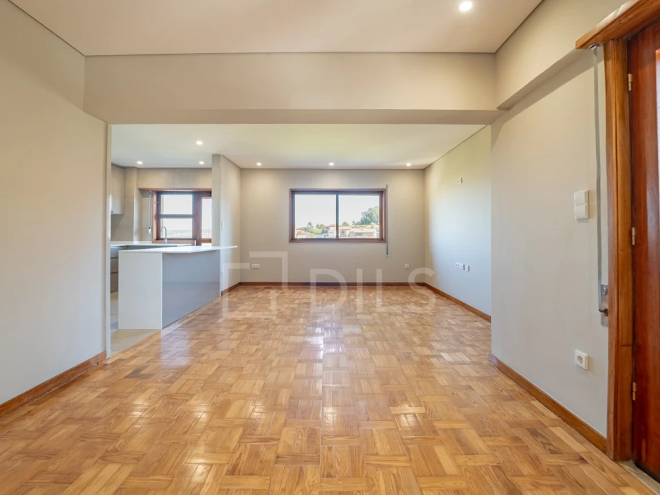 Apartamento T4 para Venda em Mafamude e Vilar do Paraíso Foto 38