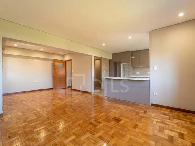 Apartamento T4 para Venda em Mafamude e Vilar do Paraíso Foto 18