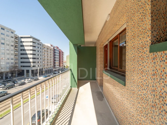 Apartamento T4 para Venda em Mafamude e Vilar do Paraíso Foto 30