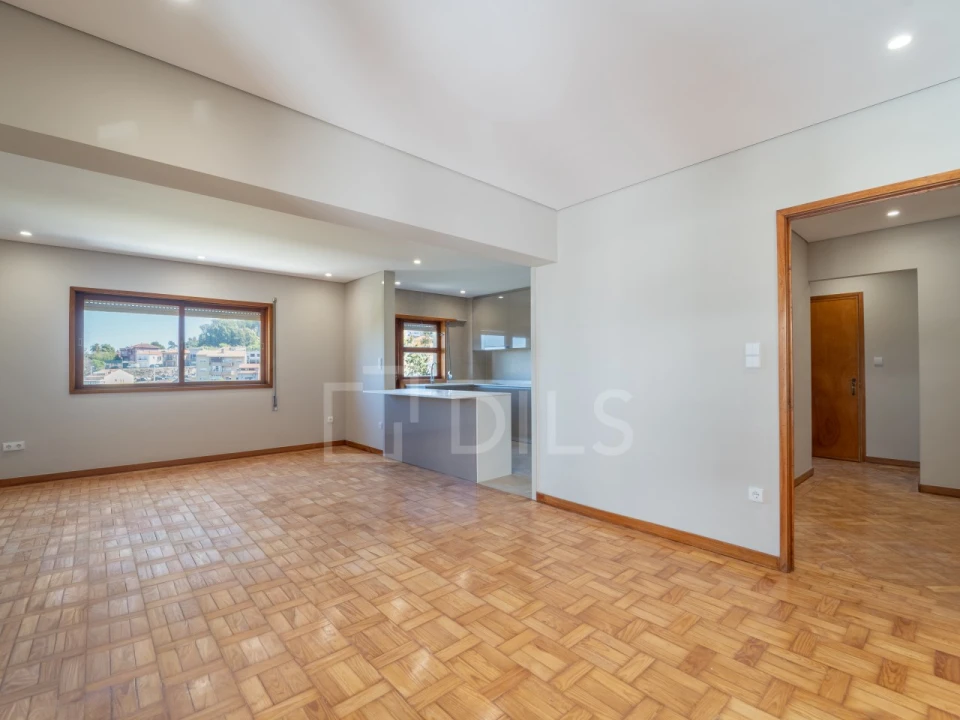 Apartamento T4 para Venda em Mafamude e Vilar do Paraíso Foto 18
