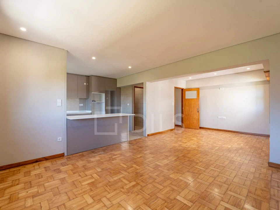 Apartamento T4 para Venda em Mafamude e Vilar do Paraíso Foto 19