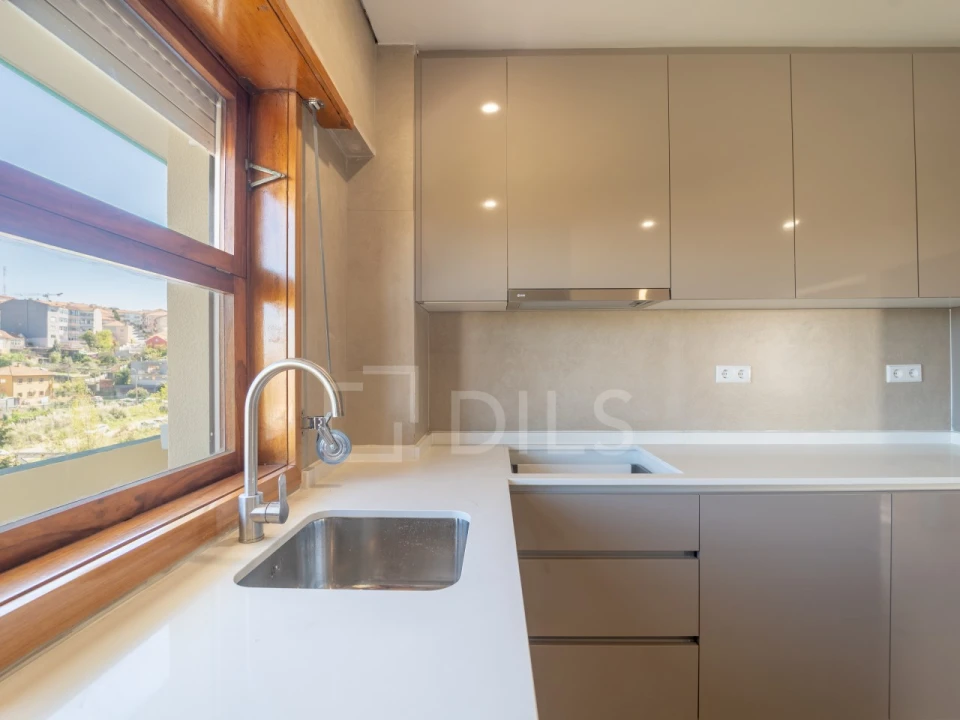 Apartamento T4 para Venda em Mafamude e Vilar do Paraíso Foto 22