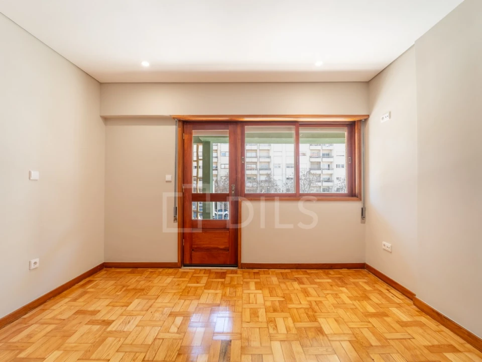 Apartamento T4 para Venda em Mafamude e Vilar do Paraíso Foto 39